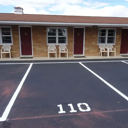 Amish Country Motel