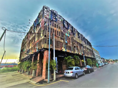 M Boutique Hotel Station 18 - Ipoh Отели рядом с достопримечательностью «Big Coral Cave ,Gunung Karang Besar»