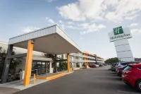 Holiday Inn PETERBOROUGH-WATERFRONT by IHG - parking