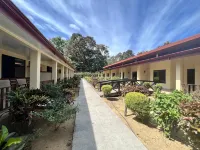 La Foresta Nature Resort Hotels near Manuel Antonio National Park