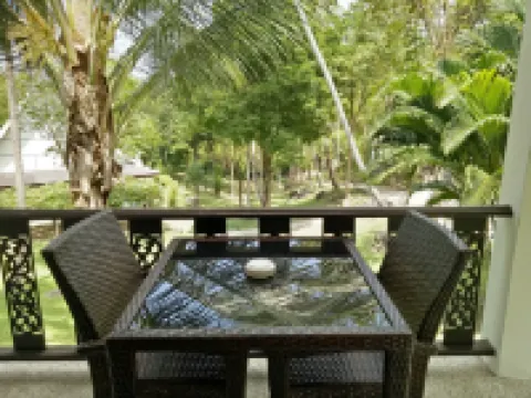 วู้ดลอนวิลล่า