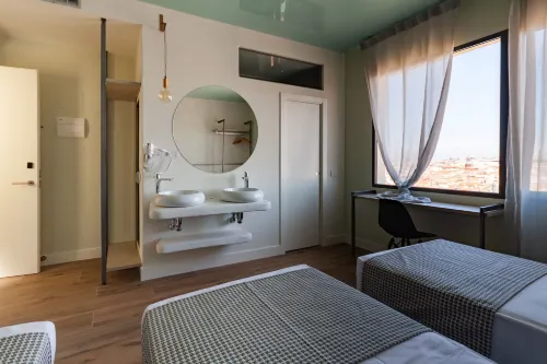 Hostal Charlotte-Gran Vía