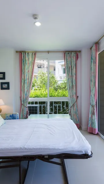 3 Bedroom Apartment Next To Swimming Pool (Free Wifi In Room)