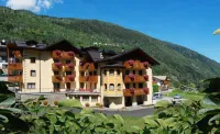 Gaia Residence Hotel فنادق في Cogolo