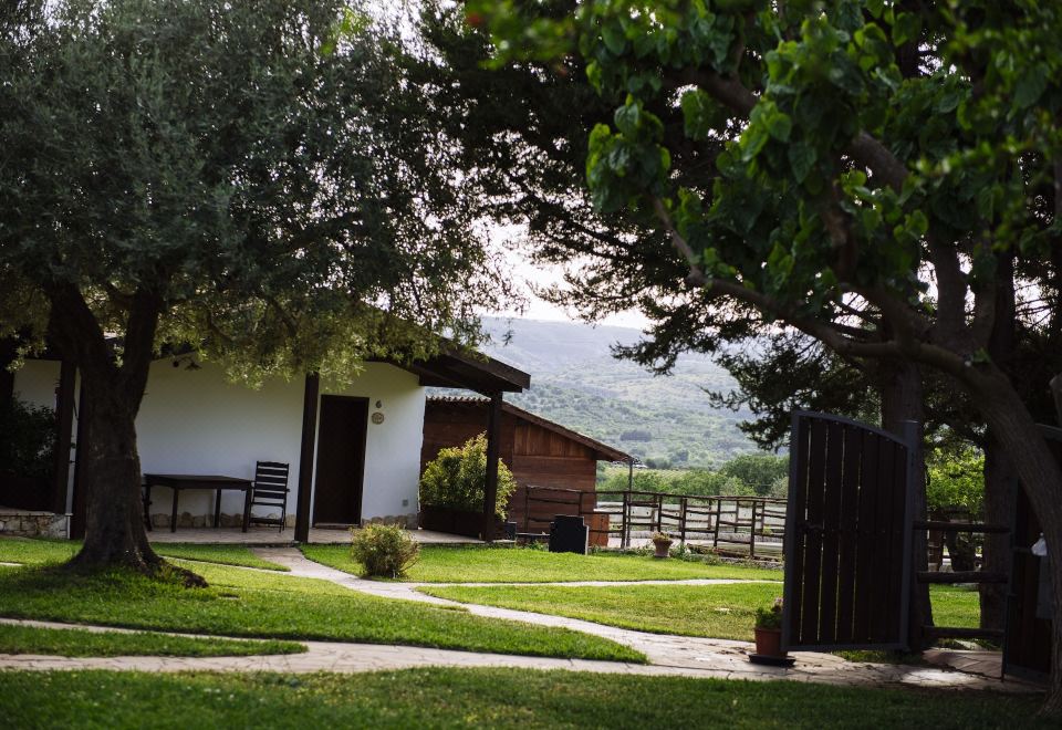 Hotel Agriturismo Pantalica Ranch, Exterior, Garden