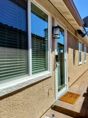 Cozy 1-Bedroom Getaway with 2 Comfy Beds – Perfect for Relaxation! Hotels in Avondale