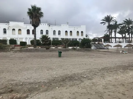 Hotel Playa Отели в г. Мохакар