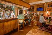 Correntoso Lake & River Hotel - bar