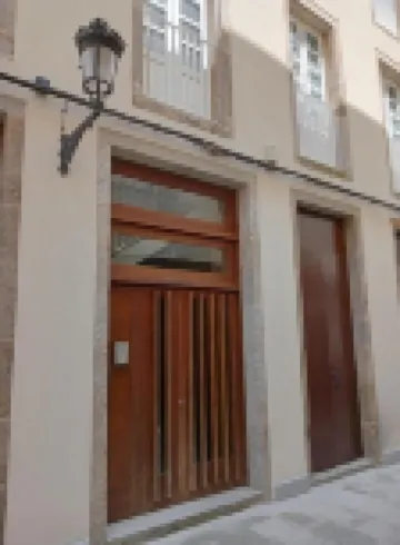 崔斯多斯爐飯店公寓