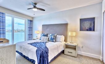 Oceana 301 East