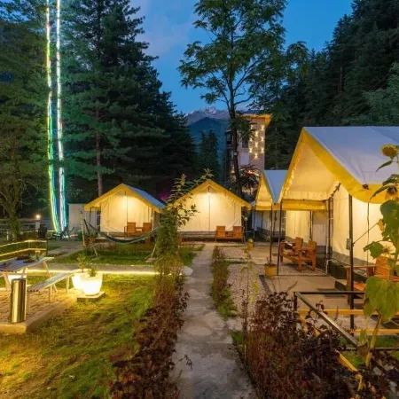 The Hosteller Kasol, Riverside