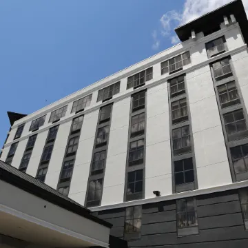 DoubleTree by Hilton Boston Logan Airport Chelsea