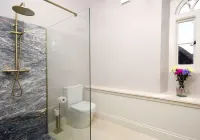Beautiful Old Cottage Sleeps 6 Near Bath Hotels in Mendip