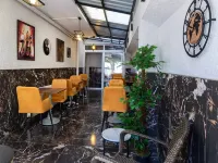 8 Rooms House Hotels near Balcova