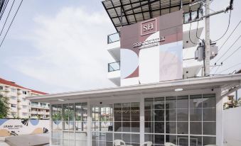 Srinn Hotel Pattaya Klang