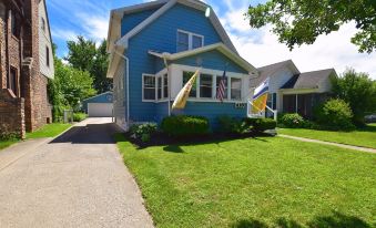 Updated Bungalow Steps to Notre Dame 410