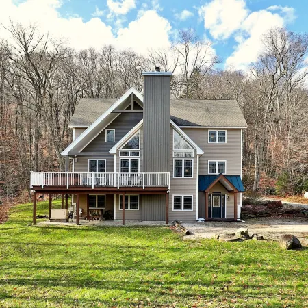 The Queens Croft V2 - Luxury Killington Ski Home, Newer, Better, Ski-Ier, Home