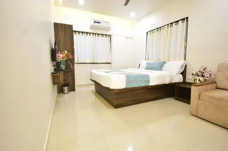 URBAN NEST Отели рядом с достопримечательностью «Madh Island»