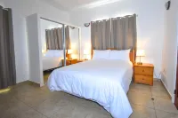 Lord Nelson Hotel & Residences Hotel a Hodges Bay