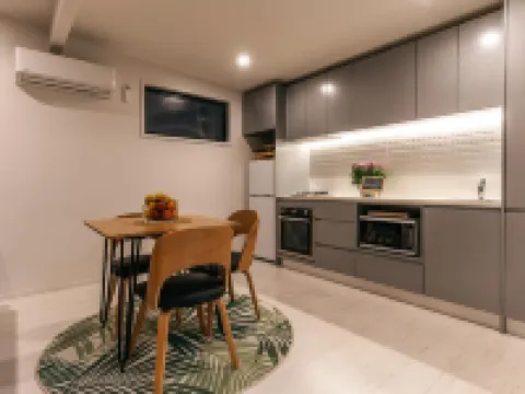 Guesthouse on Queens Hotels in Waiheke Island