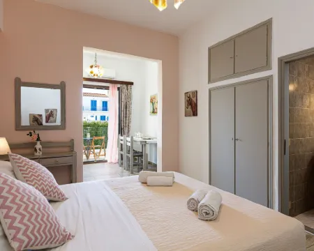 Kasteli Studios & Apartments Hotels in Panormos Rethymno
