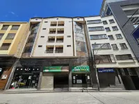 Hotel Santa Isabel 2 Hotels in 