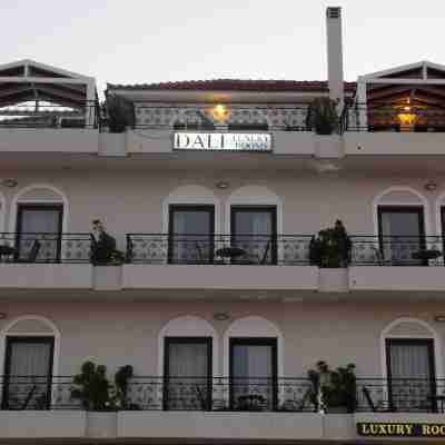 Dali Hotel Exterior