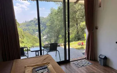 Masada Village Hotels near Demang Park, JONGGOL: BHUTAN VAN JAVA