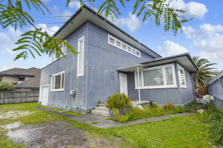 Amazing Home by Beach - Aircon-ed Отели рядом с достопримечательностью «Колледж Маклинс»