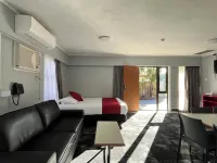 Beetham Park Motel - 2 ดาว