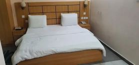 Sonamoni  Hotel
