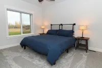 Cabin getaway on 10 acres w/ wifi and fishing pond in Swan Valley