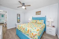 Cozy 2-bedroom condo in awesome North Myrtle Beach with AC, WiFi