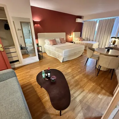 Aparthoteltribunal Hotels near Barcelo Theatre