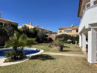 Anna's Garden - Pools
