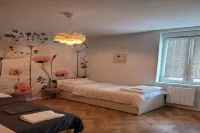 4 Bedroom House with Garden Near Lille