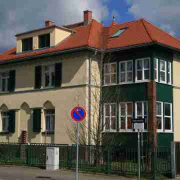 Ferienwohnung Villa Kadenstraße Hotel Exterior