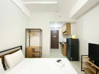 Chic and Cozy Studio Apartment at Transpark Juanda Bekasi Hotels in Duren Jaya