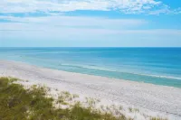 Luxurious Beachfront Condo! Completely Renovated!