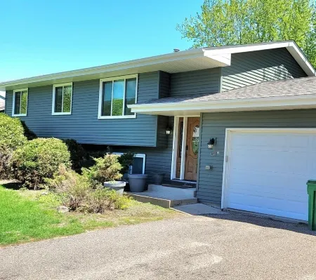 Clean, Comfy, digs close to all the attractions Отели рядом с достопримечательностью «Парк Скай Хилл»