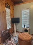 Cozy cabin with 1 bedroom and WiFi, AC in beautiful Brewton, Alabama
