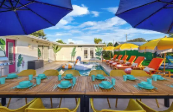 PBG Retreat w/ Pool, Mini Golf, Fire Pit, Game Room!