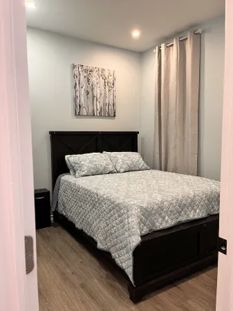 One bedroom apartment/suite Отели в г. Уитби