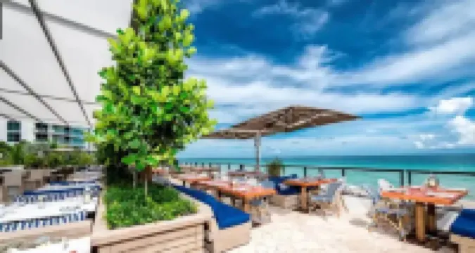 Close to Beach w/ Views. Pool & Gym. Pet Friendly