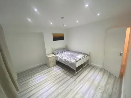 3 bedroom House in Loughborough Отели рядом с достопримечательностью «Парк Квин»