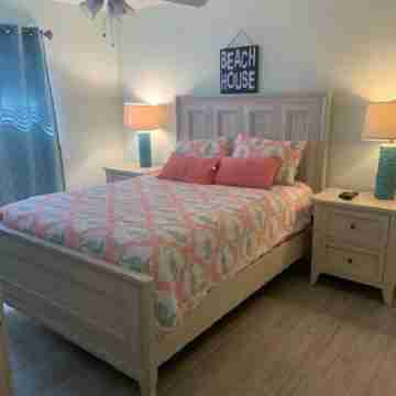 Beautiful Condo on the Beach Rooms