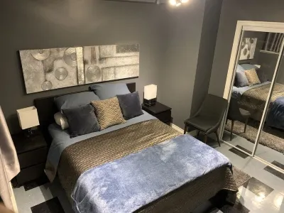 Suite with ocean view patio, three blocks to pier.