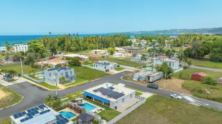 Table Rock Luxury House with Private Pool