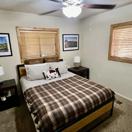 3BR+Loft, Pet-Friendly w/  Hot Tub + Arcade