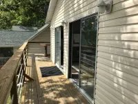 Waterfront Cottage & Dock w/ Beautiful View - 5MM